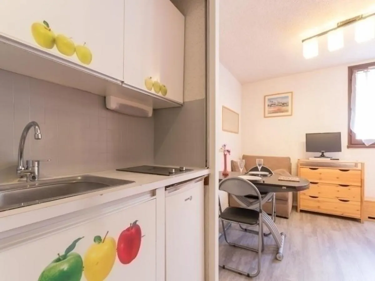 Appartement 6 Pers. Avec Balcon, Proche Navette Et Parking Gratuit A Serre-Chevalier - Fr-1-330E-92 Saint-Chaffrey Apartment